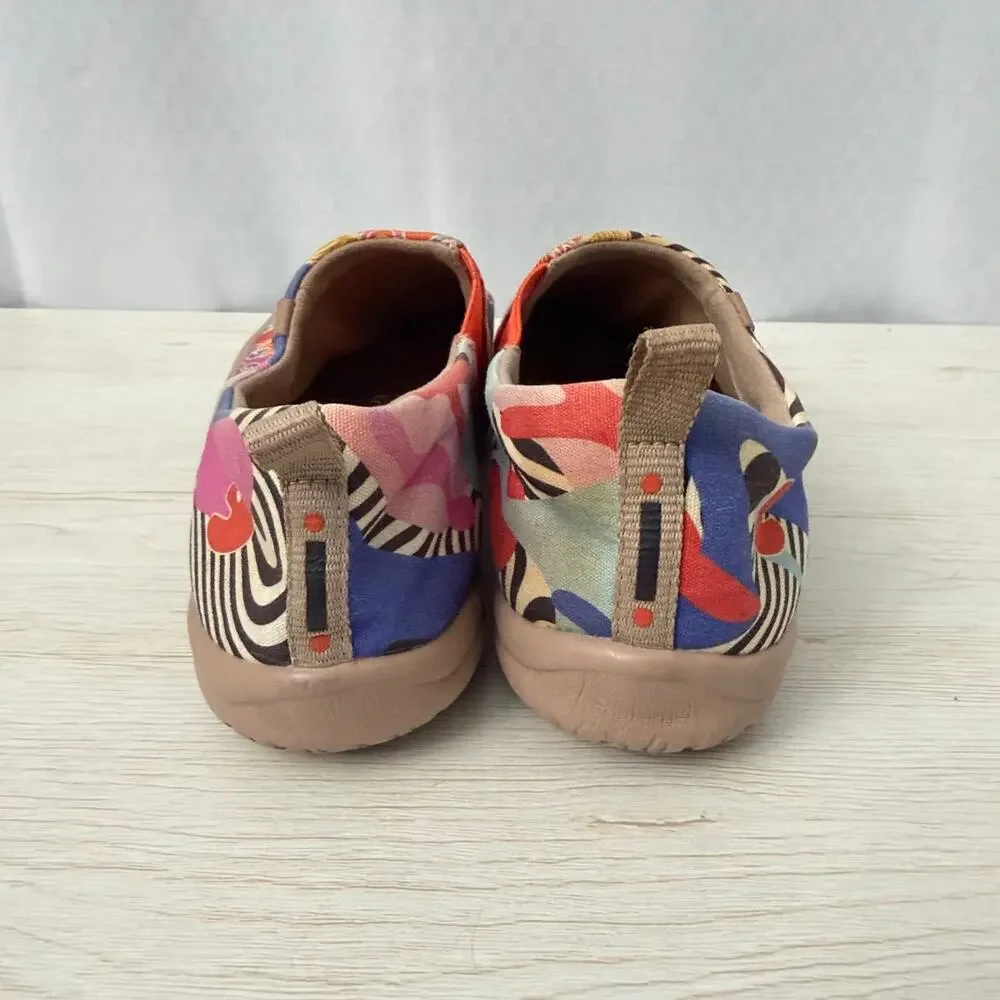 UIN Shoes Women’s Size 7.5 Flying Dragon Toledo Canvas Loafers Slip On Artsy